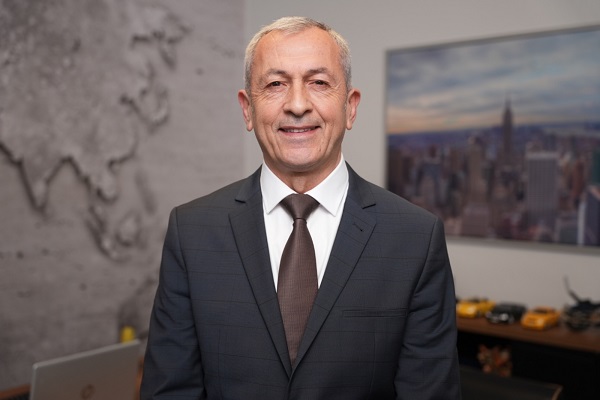 30 yıllık deneyime sahip yönetim danışmanı, şirketler için yapay zekaya dikkat çekti